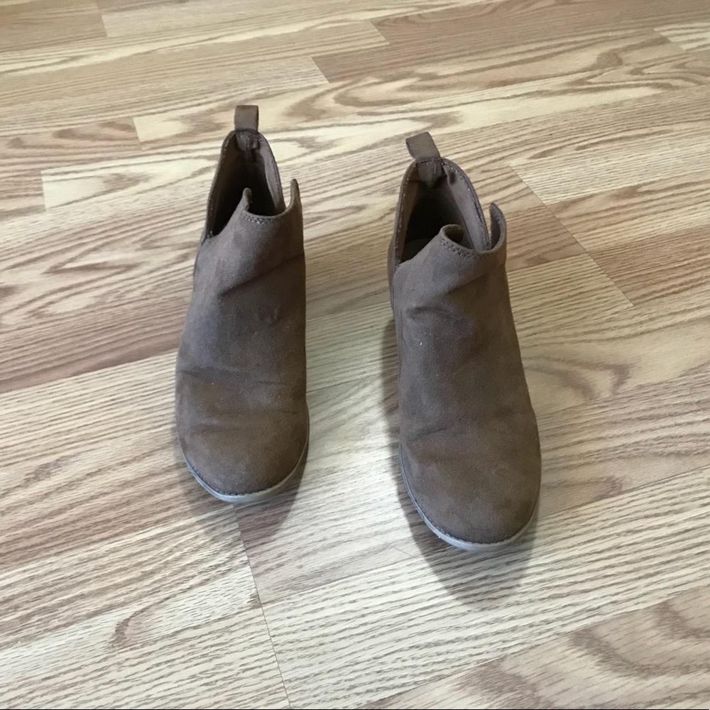 American Eagle Brown Suede Booties